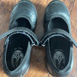 Hush Puppies Black Dress Shoes with Velcro Strap